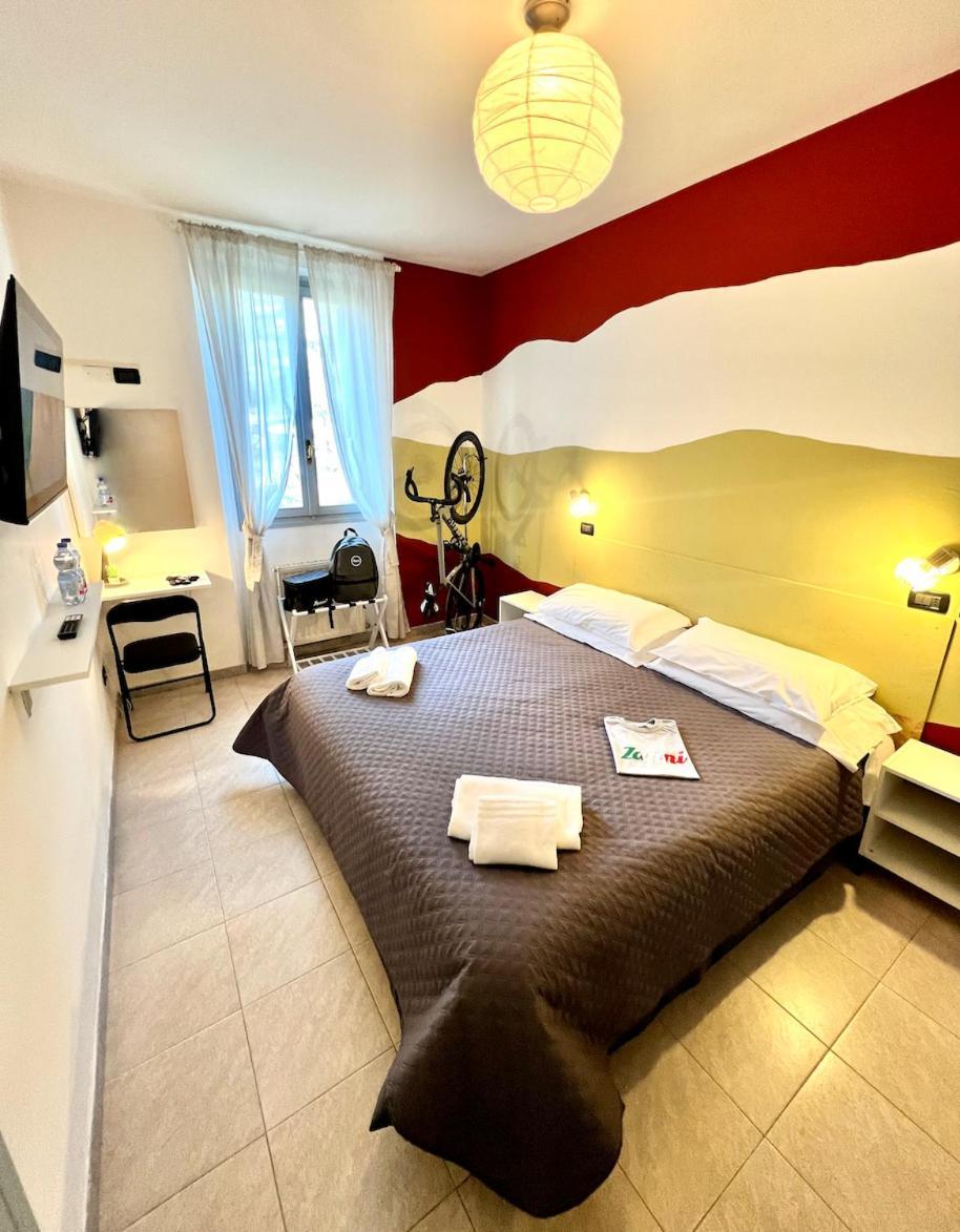 Zappi Cycling Hotel Риоло-Терме Экстерьер фото