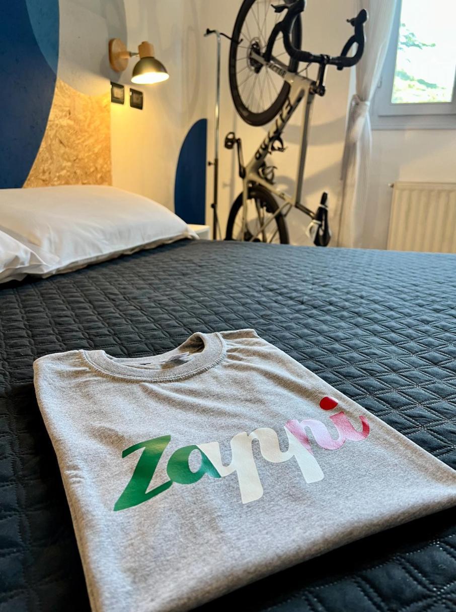 Zappi Cycling Hotel Риоло-Терме Экстерьер фото
