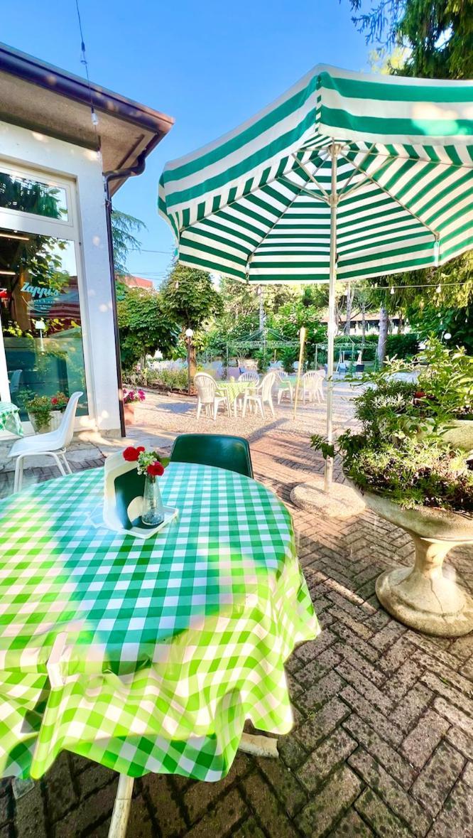Zappi Cycling Hotel Риоло-Терме Экстерьер фото